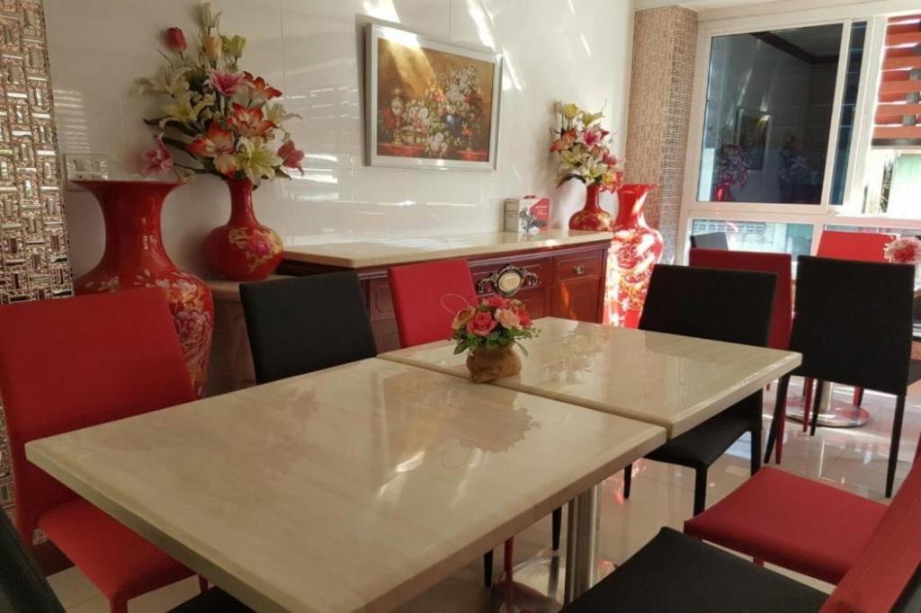 V-House Hotel Trang Esterno foto