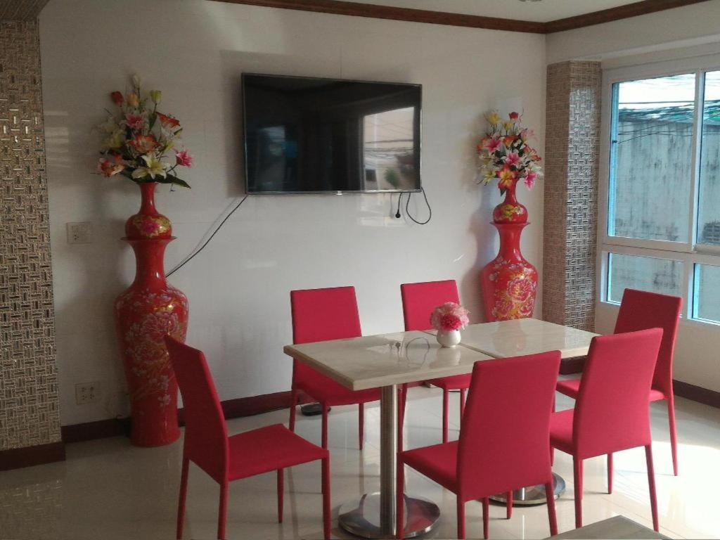 V-House Hotel Trang Esterno foto
