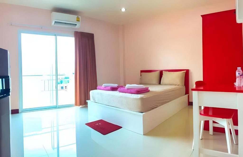 V-House Hotel Trang Esterno foto